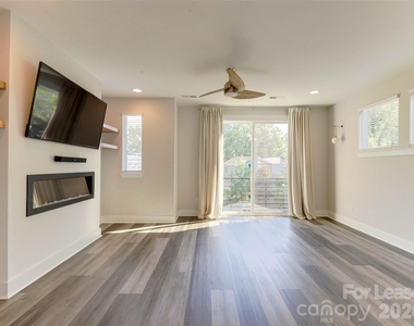 606 W End Drive - Photo Thumbnail 9