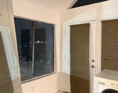 9805 Walnut Street - Photo Thumbnail 10