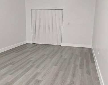 2248 Sw 80th Terrace - Photo Thumbnail 2