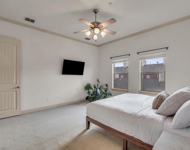 8249 Short Street - Photo Thumbnail 24