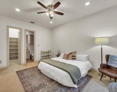 8249 Short Street - Photo Thumbnail 5