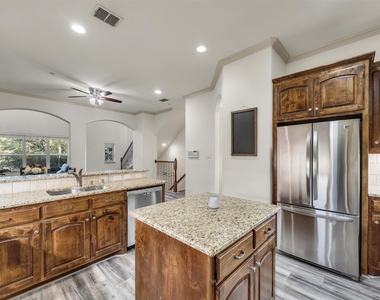 8249 Short Street - Photo Thumbnail 14