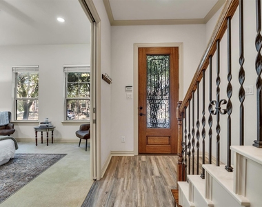 8249 Short Street - Photo Thumbnail 1
