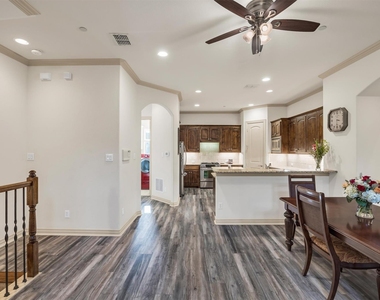 8249 Short Street - Photo Thumbnail 8