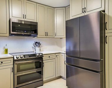 1701 Sw 32nd Court - Photo Thumbnail 13