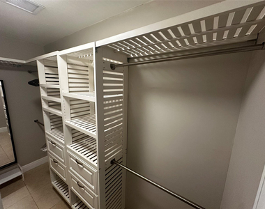 1701 Sw 32nd Court - Photo Thumbnail 24