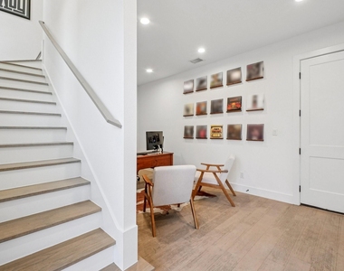 145 N Henderson Avenue - Photo Thumbnail 16