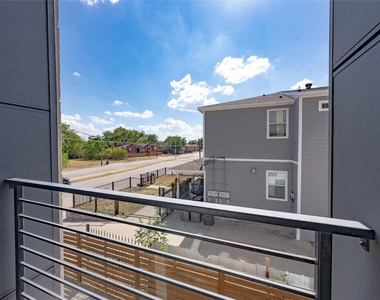 145 N Henderson Avenue - Photo Thumbnail 31