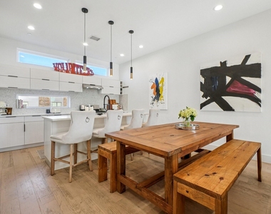 145 N Henderson Avenue - Photo Thumbnail 8