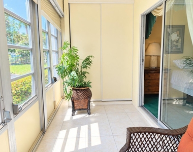 3305 Aruba Way - Photo Thumbnail 16