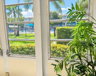 3305 Aruba Way - Photo Thumbnail 14