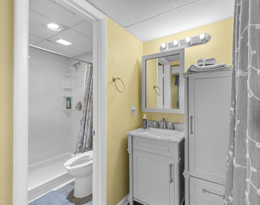 7797 Golf Cir Drive - Photo Thumbnail 18