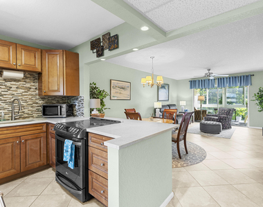 7797 Golf Cir Drive - Photo Thumbnail 8