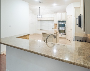 742 Yellowstone Drive - Photo Thumbnail 8