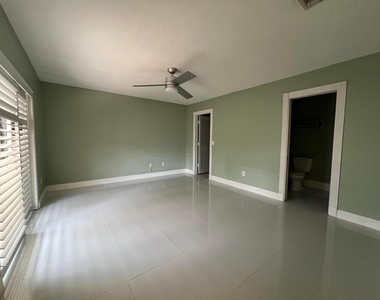 8951 Sw 19th Street - Photo Thumbnail 10