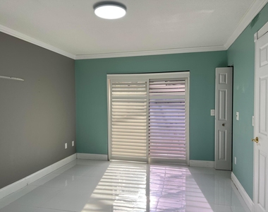 8951 Sw 19th Street - Photo Thumbnail 17