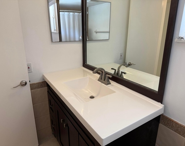 2755 W Atlantic Avenue - Photo Thumbnail 5