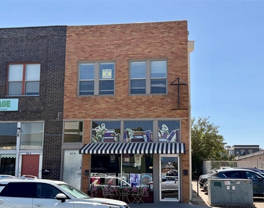 227 W Oak Street - Photo Thumbnail 10