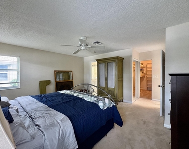 7702 Majestic Palm Drive - Photo Thumbnail 26