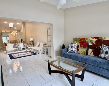 7702 Majestic Palm Drive - Photo Thumbnail 39