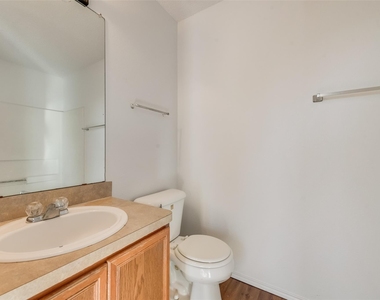 9711 Brierwyck Drive - Photo Thumbnail 17