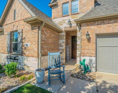 8116 Maybury - Photo Thumbnail 21
