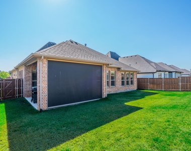 8116 Maybury - Photo Thumbnail 23