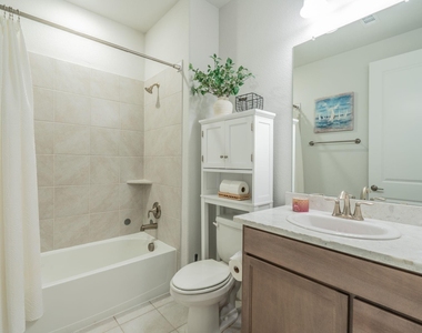 8116 Maybury - Photo Thumbnail 15