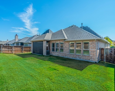 8116 Maybury - Photo Thumbnail 22