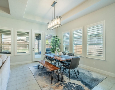 8116 Maybury - Photo Thumbnail 8