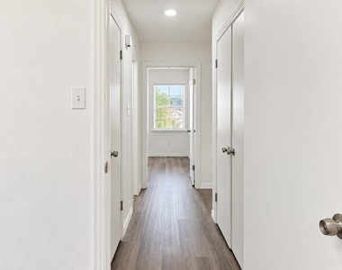 133 Baron Place - Photo Thumbnail 7