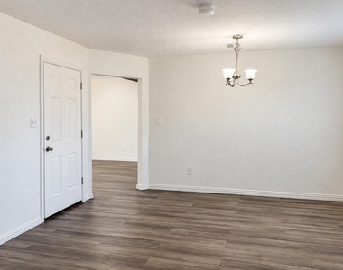 133 Baron Place - Photo Thumbnail 13