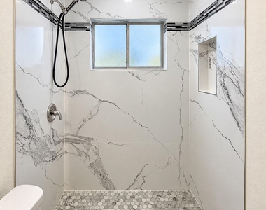 133 Baron Place - Photo Thumbnail 4