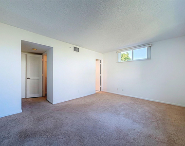 4025 N Federal Highway - Photo Thumbnail 12