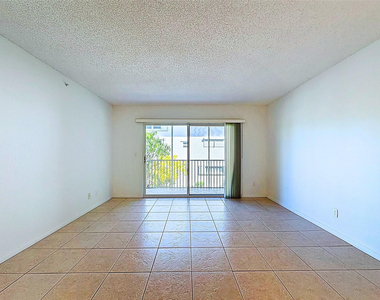 4025 N Federal Highway - Photo Thumbnail 5