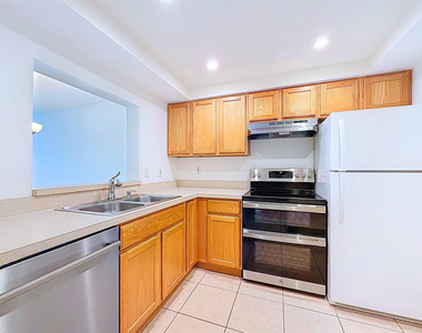 4025 N Federal Highway - Photo Thumbnail 6