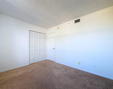 4025 N Federal Highway - Photo Thumbnail 15