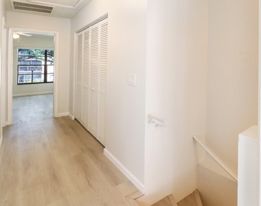 2590 Coral Springs Drive - Photo Thumbnail 13