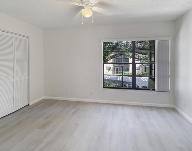 2590 Coral Springs Drive - Photo Thumbnail 19