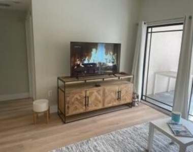 3021 Alcazar Place - Photo Thumbnail 3