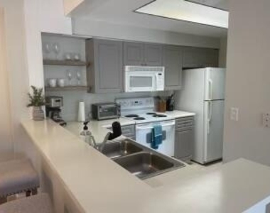 3021 Alcazar Place - Photo Thumbnail 8