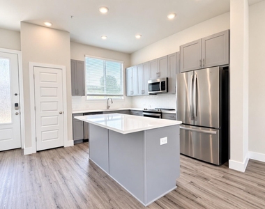 760 W Bedford Euless Road - Photo Thumbnail 2