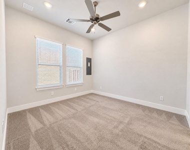 760 W Bedford Euless Road - Photo Thumbnail 6
