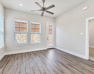 760 W Bedford Euless Road - Photo Thumbnail 4