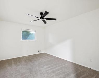 10922 Ferndale Road - Photo Thumbnail 17
