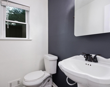 10922 Ferndale Road - Photo Thumbnail 24