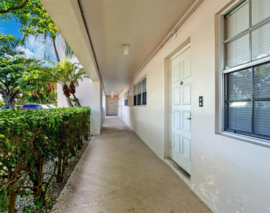 3151 S Palm Aire Drive - Photo Thumbnail 2