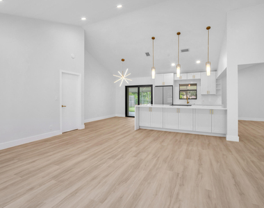 8411 Sw 57th Street - Photo Thumbnail 11