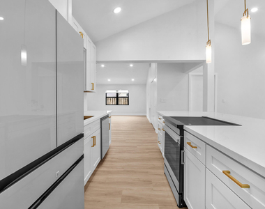 8411 Sw 57th Street - Photo Thumbnail 6