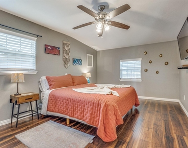 2822 Materhorn Drive - Photo Thumbnail 7